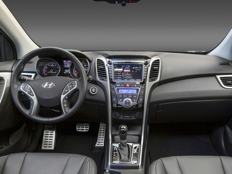 2016 Hyundai Elantra GT L (M6) OEM Shot 6