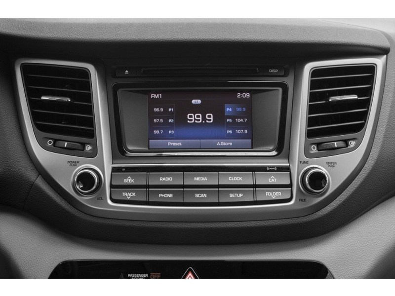 2018 Hyundai Tucson 2.0L FWD Interior Shot 2