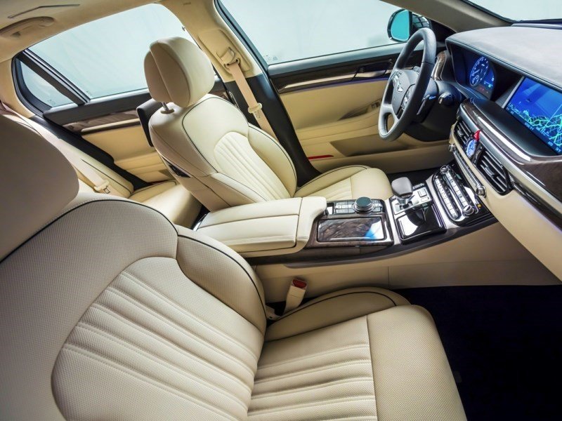 2018 Genesis G90 3.3T (A8) OEM Shot 5