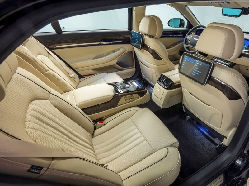 2018 Genesis G90 3.3T (A8) OEM Shot 6
