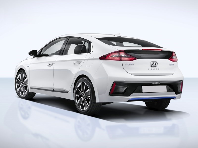 2019 Hyundai Ioniq Hybrid Essential OEM Shot 2