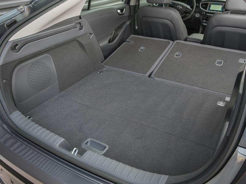 2019 Hyundai Ioniq Hybrid Essential OEM Shot 6