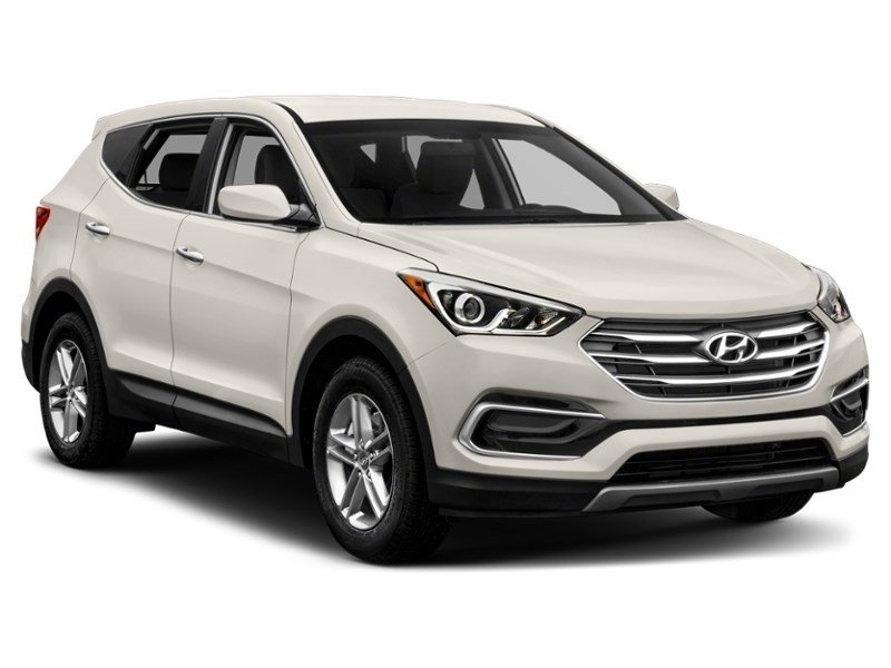 2017 Hyundai Santa Fe Sport AWD 4dr 2.4L SE Exterior Shot 9