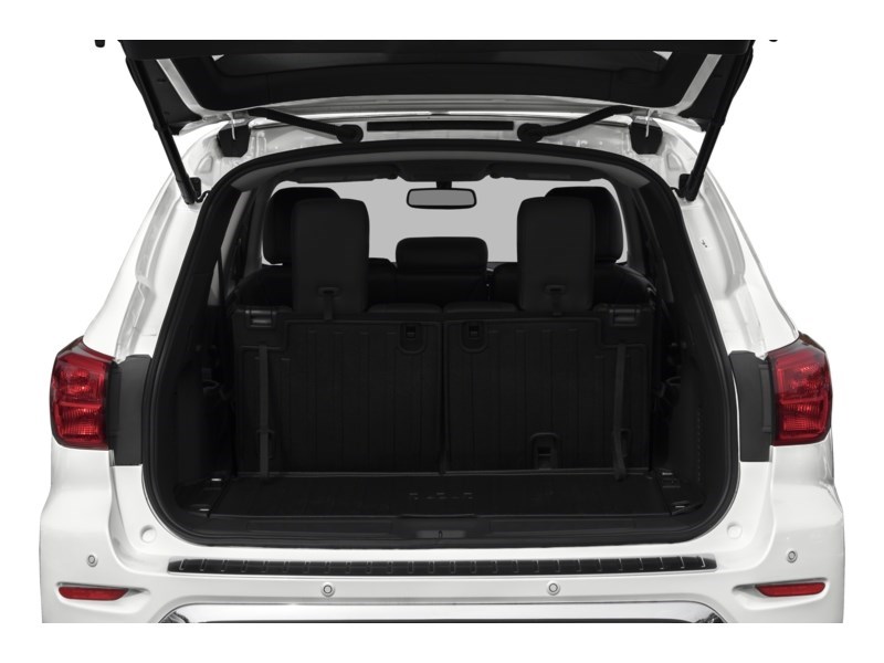 2017 Nissan Pathfinder 4WD 4dr Platinum Exterior Shot 4