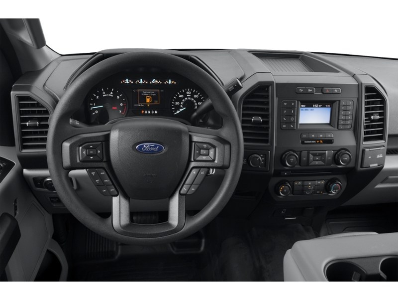 2018 Ford F-150 XL 4WD SuperCrew 5.5' Box Interior Shot 3