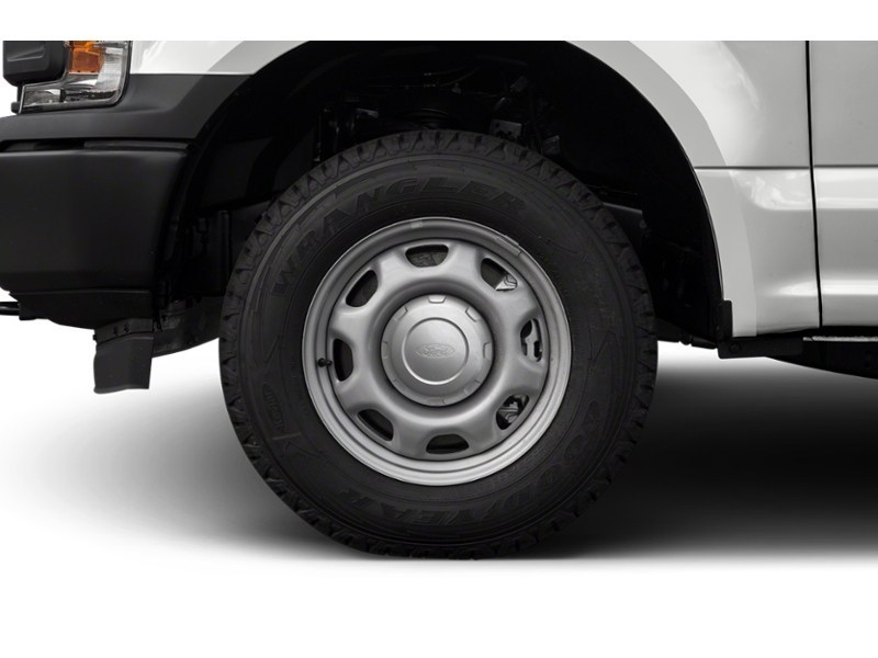 2018 Ford F-150 XL 4WD SuperCrew 5.5' Box Exterior Shot 5