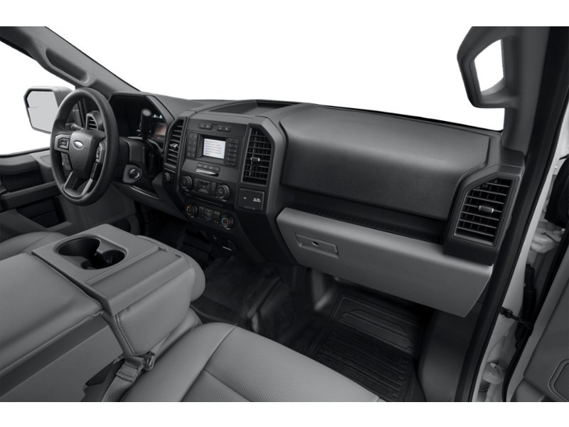 2018 Ford F-150 XL 4WD SuperCrew 5.5' Box Interior Shot 1