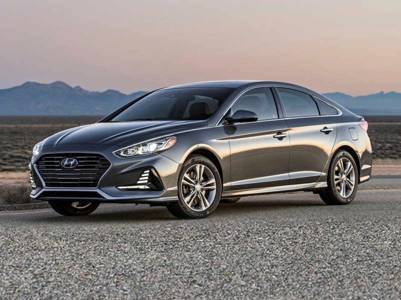 2018 Hyundai Sonata GL OEM Shot 1
