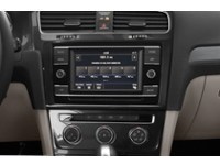 2018 Volkswagen Golf Comfortline 5-door Manual Interior Shot 2