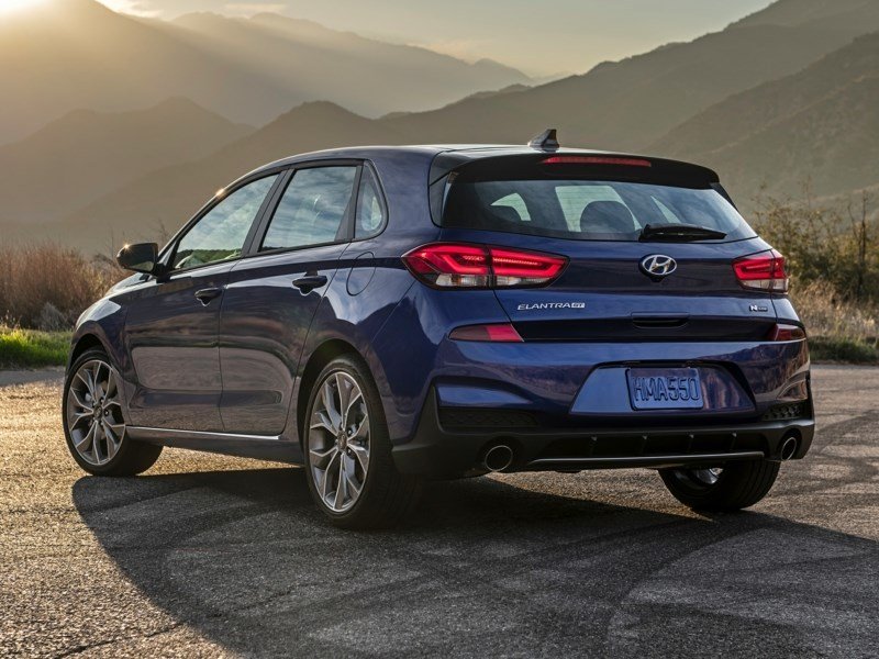 2020 Hyundai Elantra GT Preferred OEM Shot 3