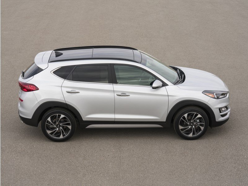 2019 Hyundai Tucson Essential w/Safety Package OEM Shot 3