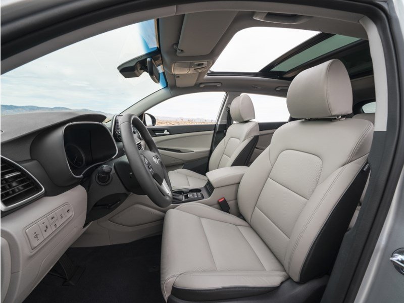 2019 Hyundai Tucson Essential w/Safety Package OEM Shot 5