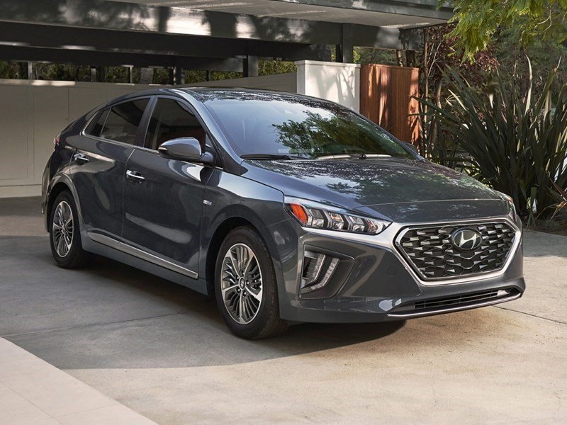 2020 Hyundai Ioniq Plug-In Hybrid Ultimate OEM Shot 2