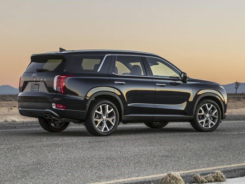 2020 Hyundai Palisade Essential OEM Shot 3