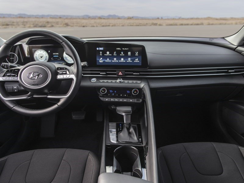 2021 Hyundai Elantra Ultimate Tech OEM Shot 5