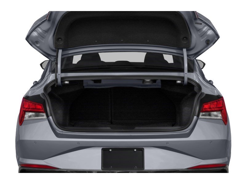 2023 Hyundai Elantra Luxury IVT Exterior Shot 4
