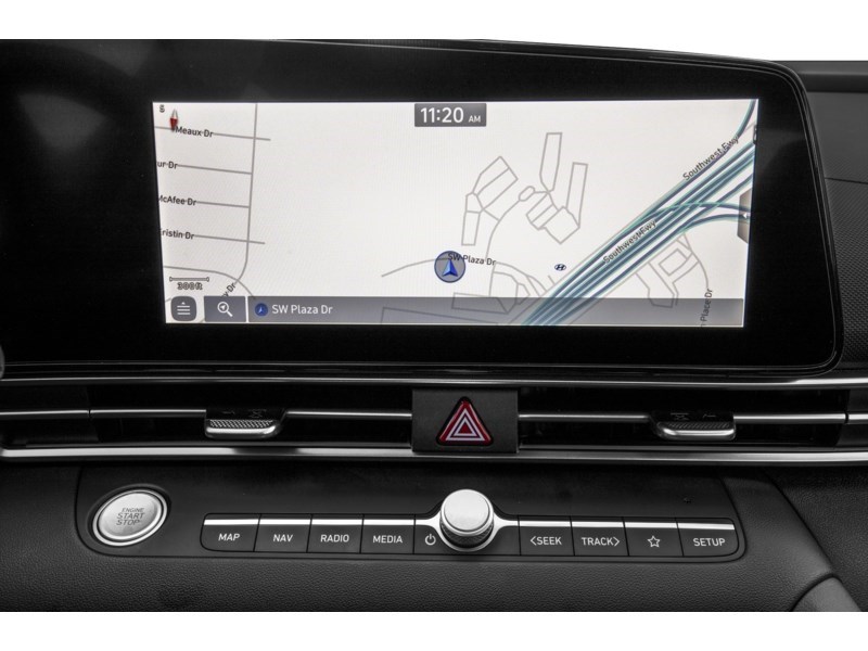 2023 Hyundai Elantra Luxury IVT Interior Shot 8