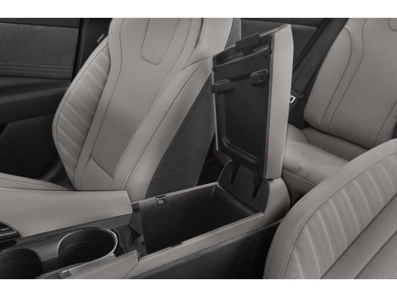 2023 Hyundai Elantra HEV Luxury DCT Interior Shot 7
