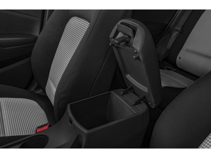 2020 Hyundai Kona 2.0L Essential AWD Interior Shot 7