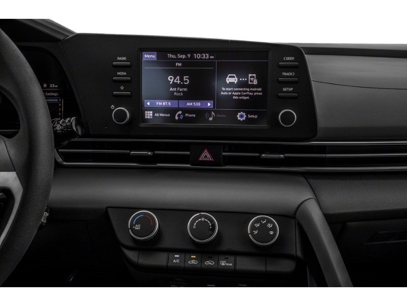 2022 Hyundai Elantra Essential Manual Interior Shot 2
