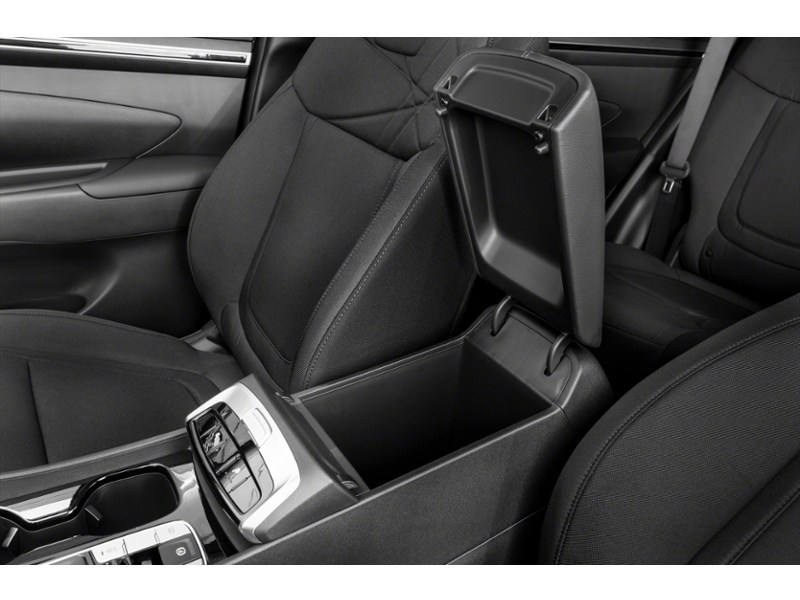 2022 Hyundai Tucson Preferred AWD Interior Shot 6