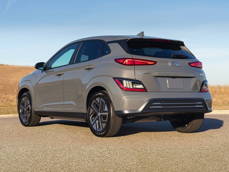 2022 Hyundai Kona Electric Preferred OEM Shot 2