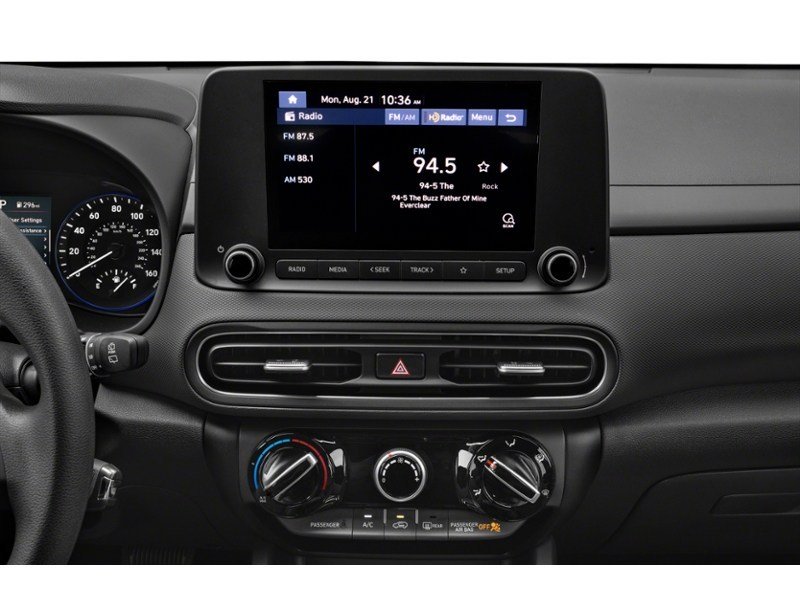 2023 Hyundai Kona 2.0L Essential AWD Interior Shot 2
