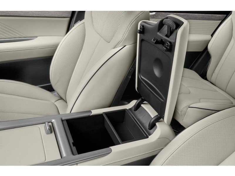 2024 Hyundai Palisade Ultimate Calligraphy 7-Passenger AWD Interior Shot 7