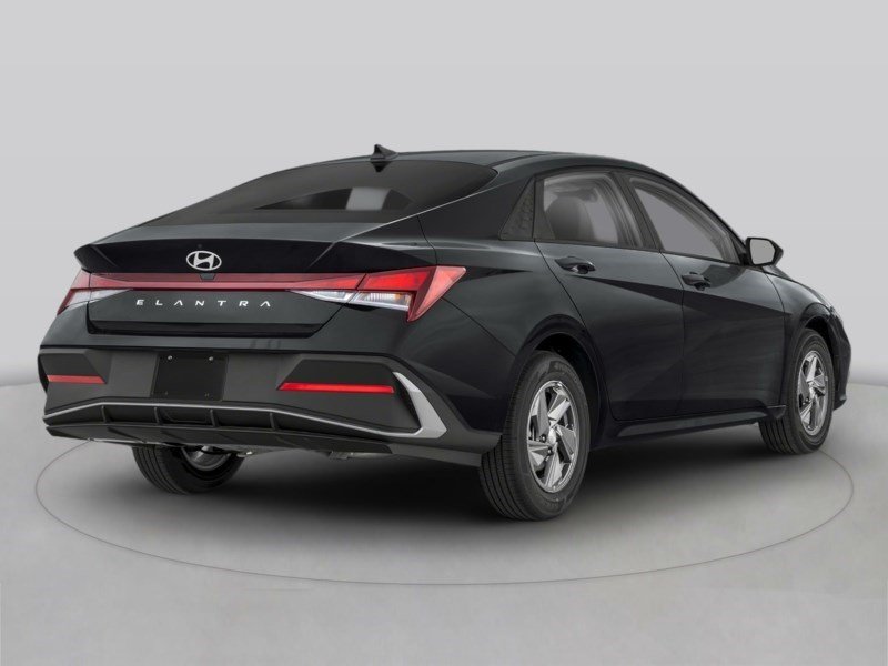2025 Hyundai Elantra Essential OEM Shot 3