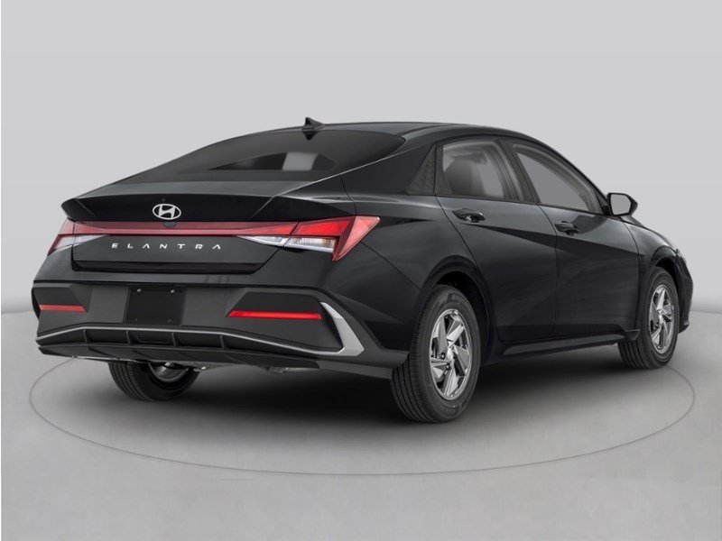 2025 Hyundai Elantra Essential OEM Shot 3