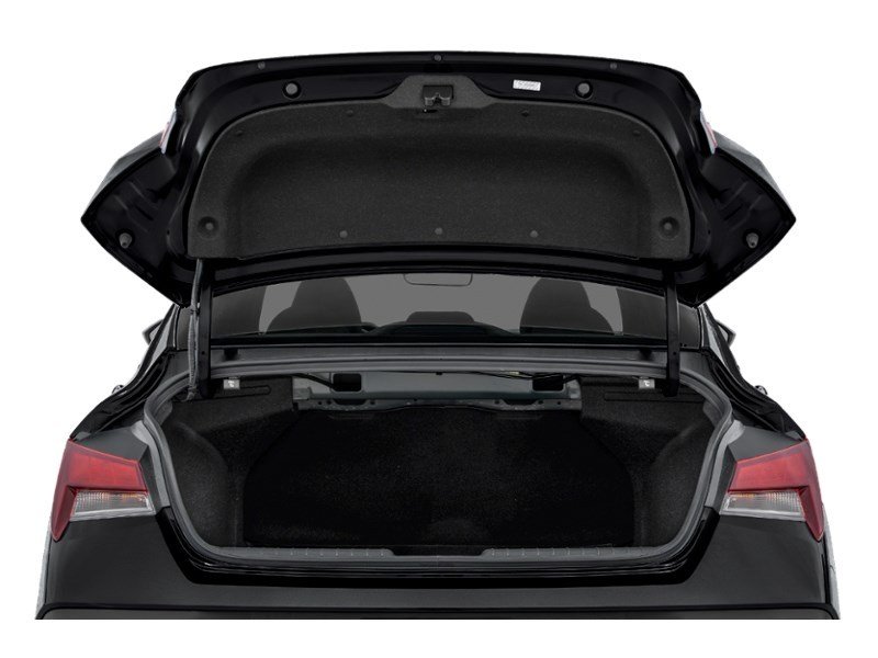 2024 Hyundai Elantra Essential IVT Exterior Shot 4