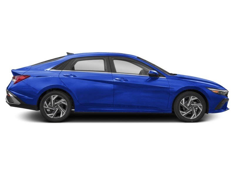 2025 Hyundai Elantra Luxury IVT Exterior Shot 10