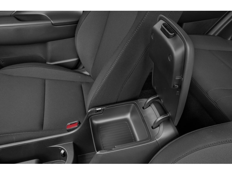 2026 Hyundai Kona 2.0L Essential AWD Interior Shot 7