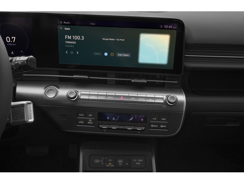 2027 Hyundai Kona 2.0L Preferred AWD w/Trend Package Interior Shot 2