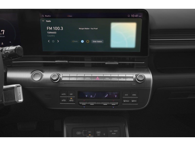 2024 Hyundai Kona 2.0L Preferred AWD w/Trend Package Interior Shot 2