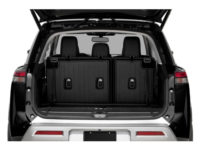 2024 Nissan Pathfinder Platinum 4WD Exterior Shot 4
