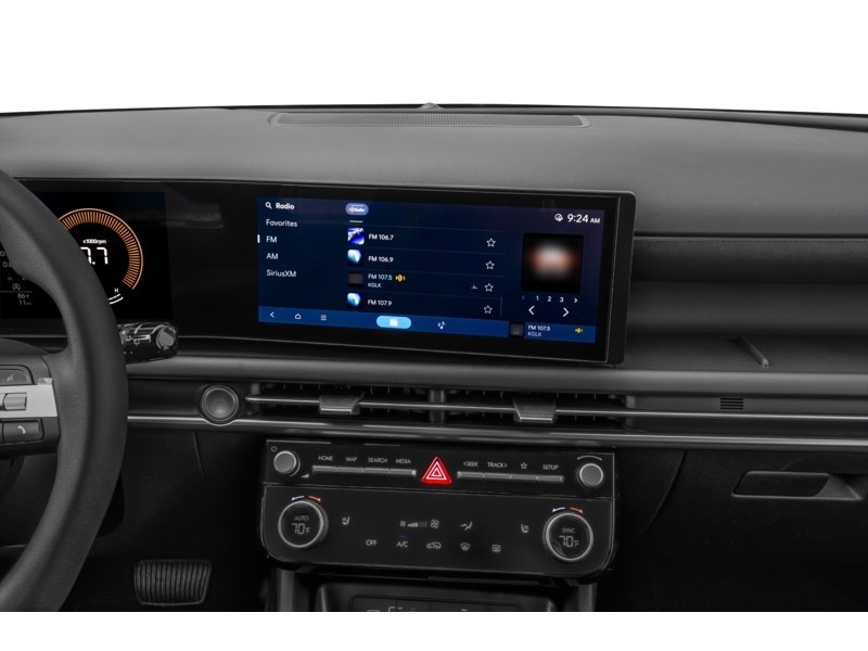 2026 Hyundai Tucson Preferred AWD Interior Shot 2