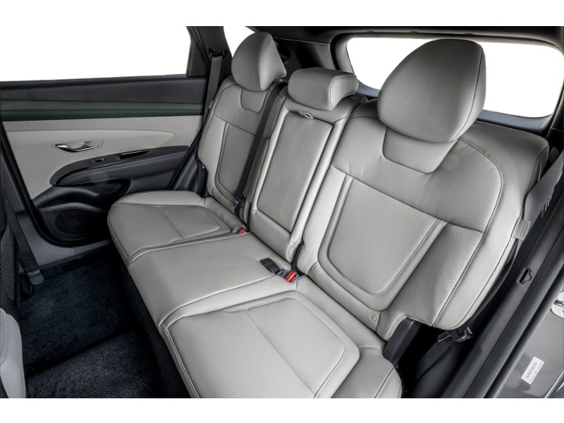 2026 Hyundai Tucson Hybrid Ultimate AWD Interior Shot 5